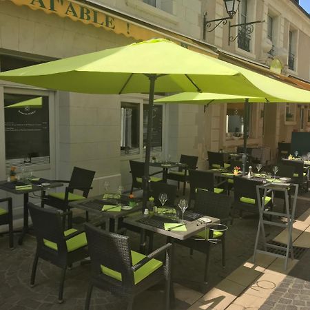 Logis Hotel Restaurant La Boule D'Or Chinon Zewnętrze zdjęcie